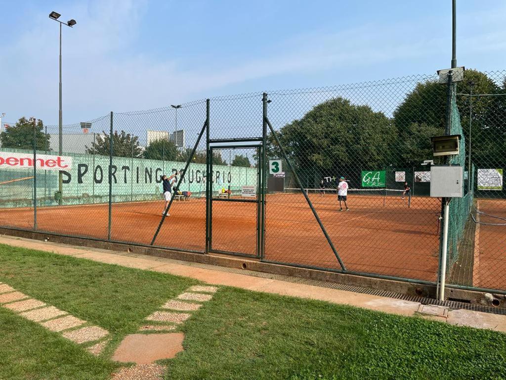 Hotel Sporting Brugherio Exteriér fotografie